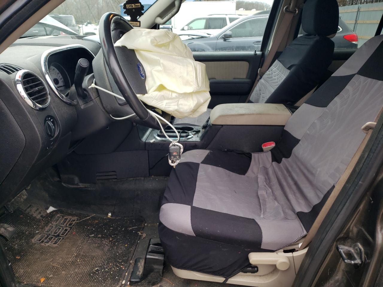 2008 Ford Explorer - Image 7