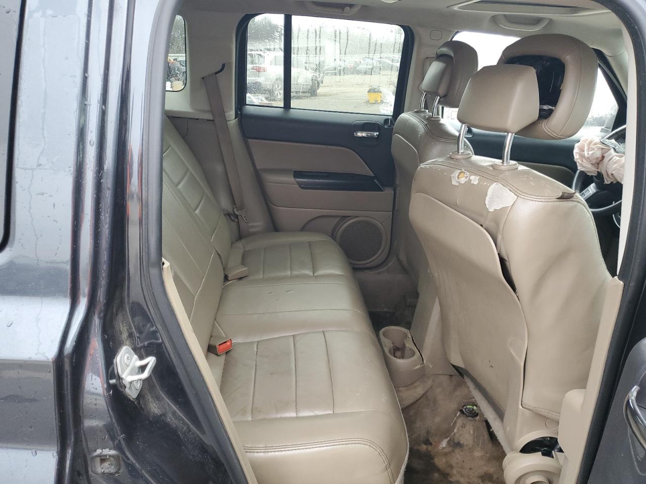 2015 Jeep Liberty (Patriot) - Image 10