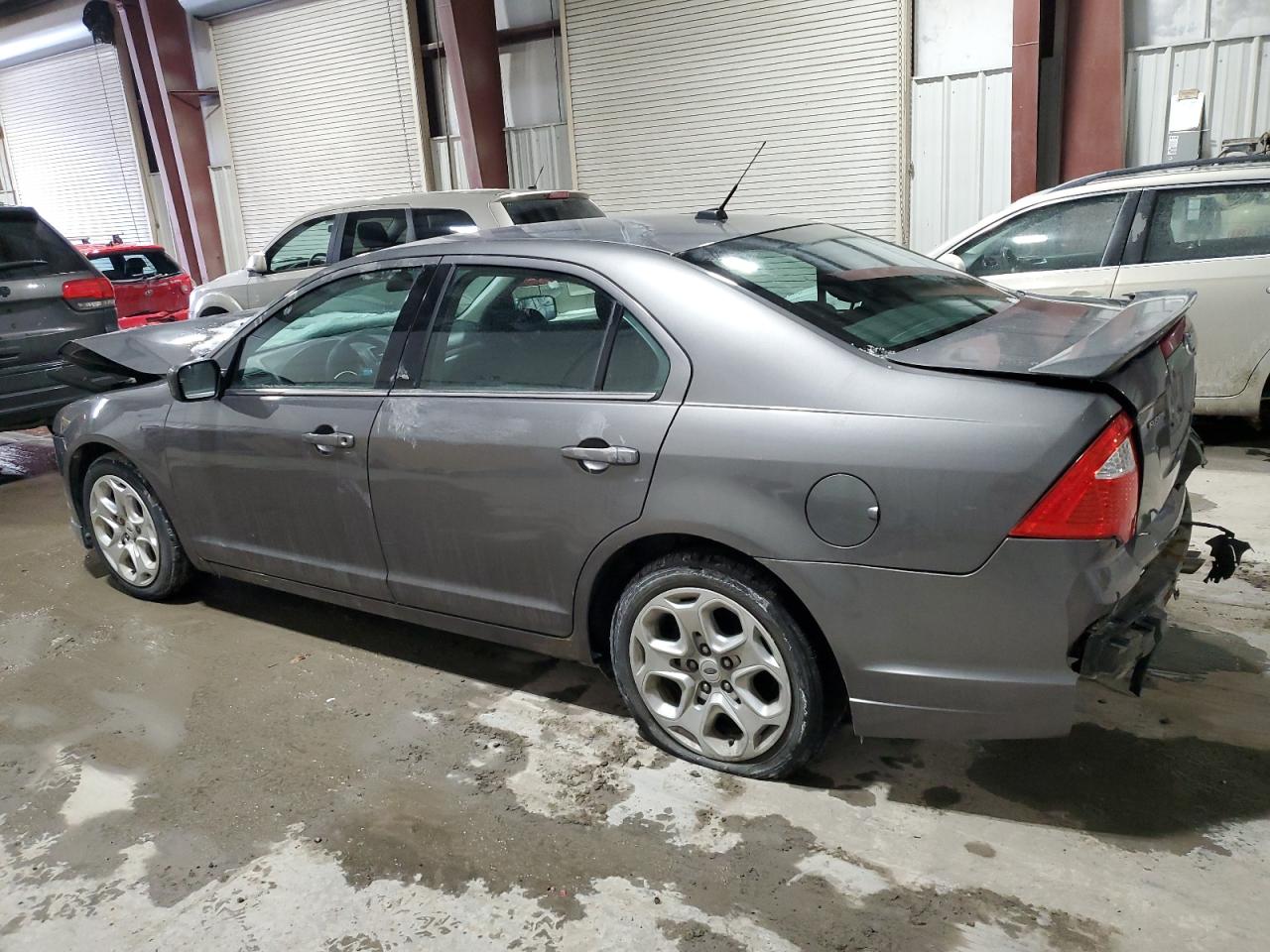 2011 Ford Fusion - Image 2