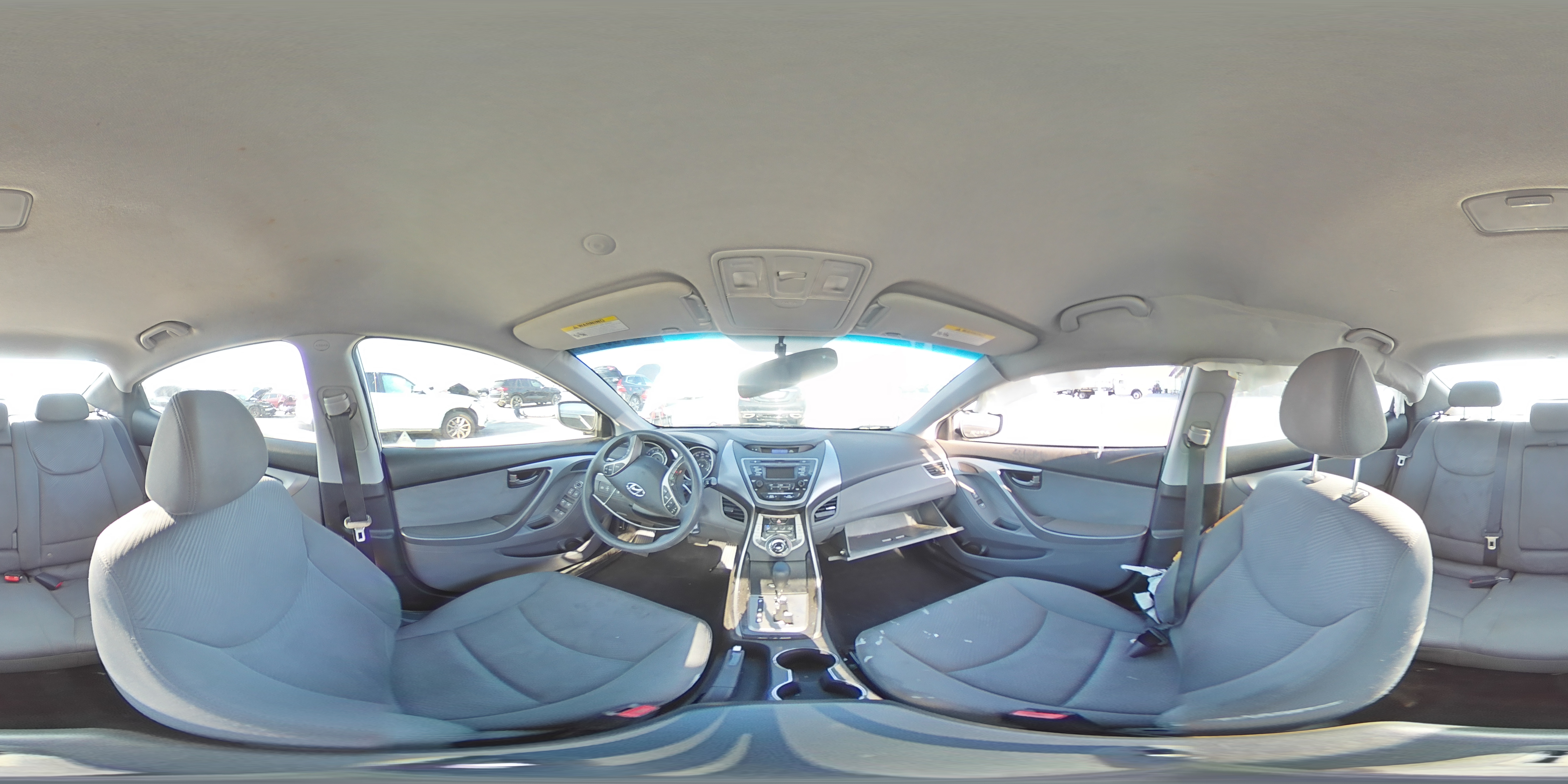 2013 Hyundai Elantra - Image 12