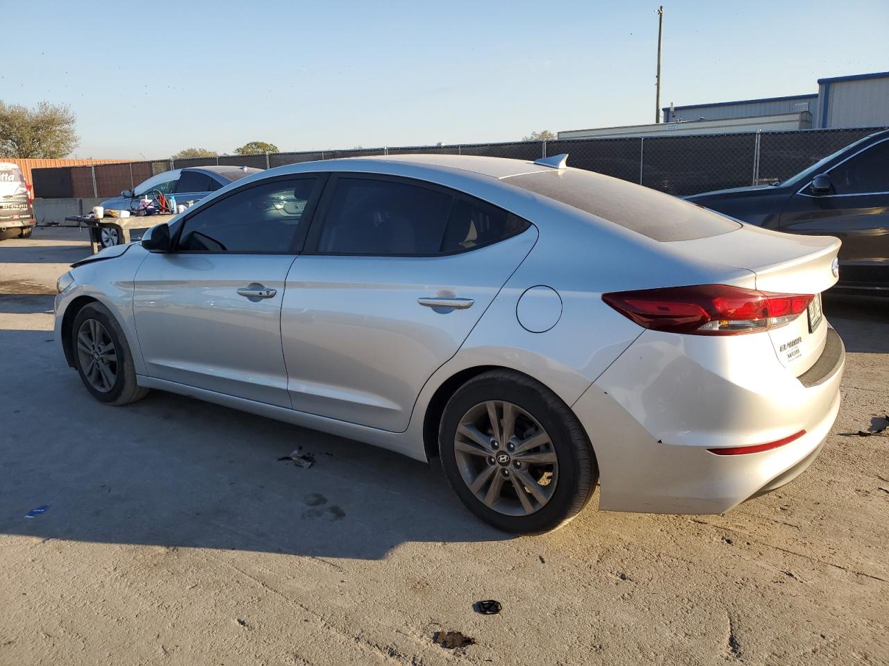 2018 Hyundai Elantra - Image 2
