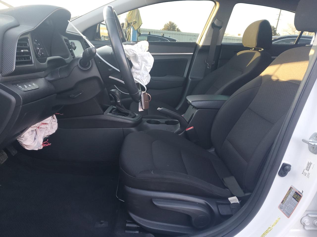 2020 Hyundai Elantra - Image 7