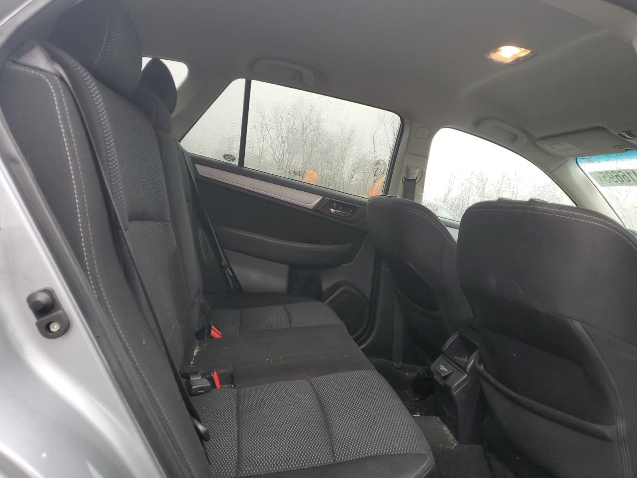 2018 Subaru Outback - Image 10