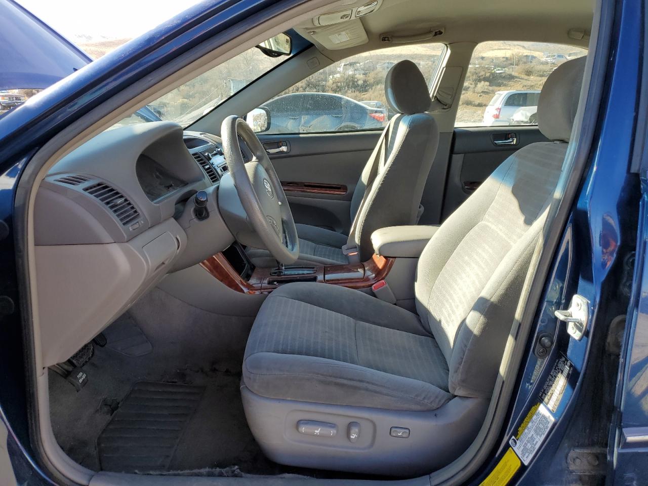 2005 Toyota Camry - Image 7