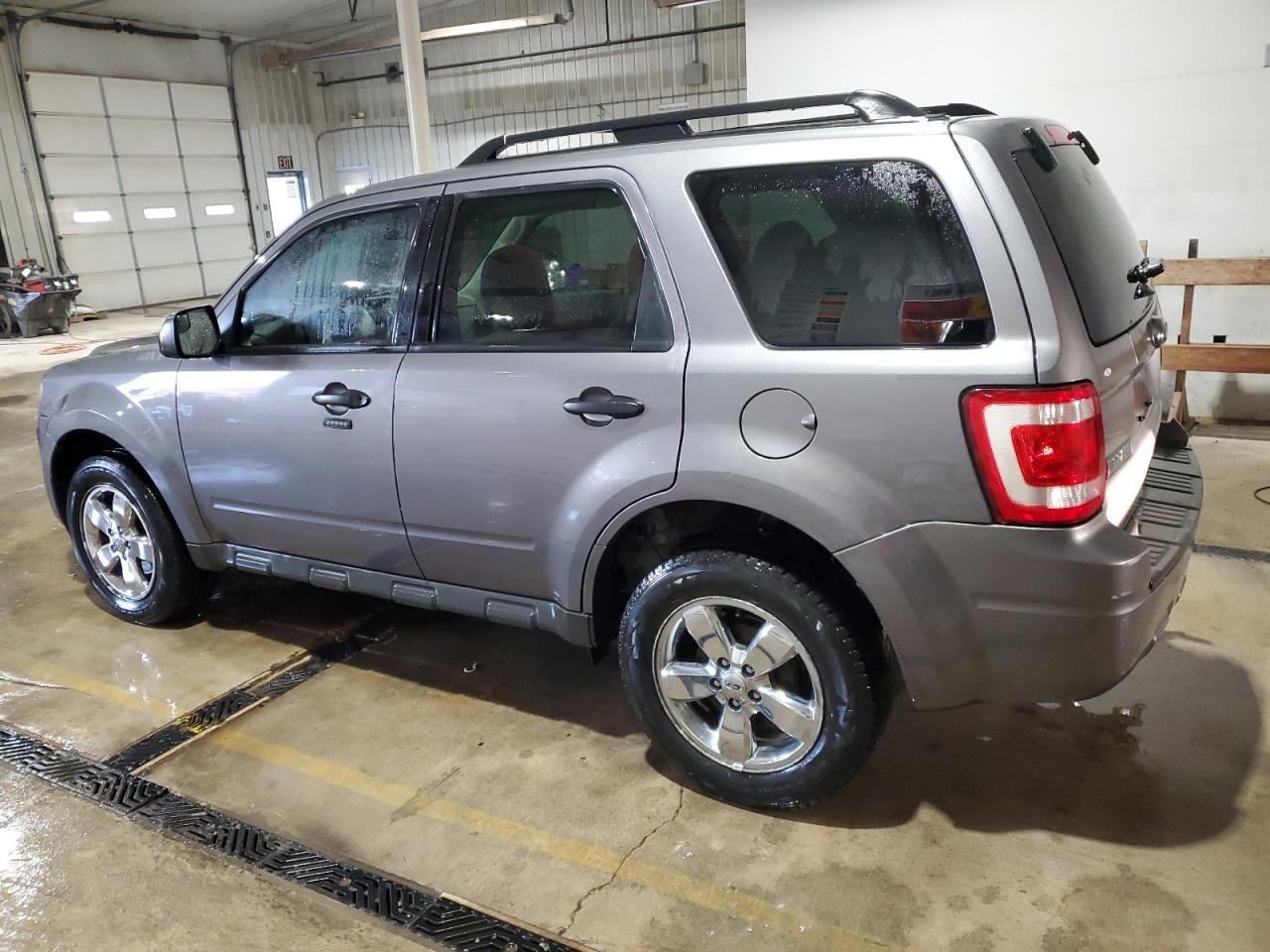 2011 Ford Escape - Image 2