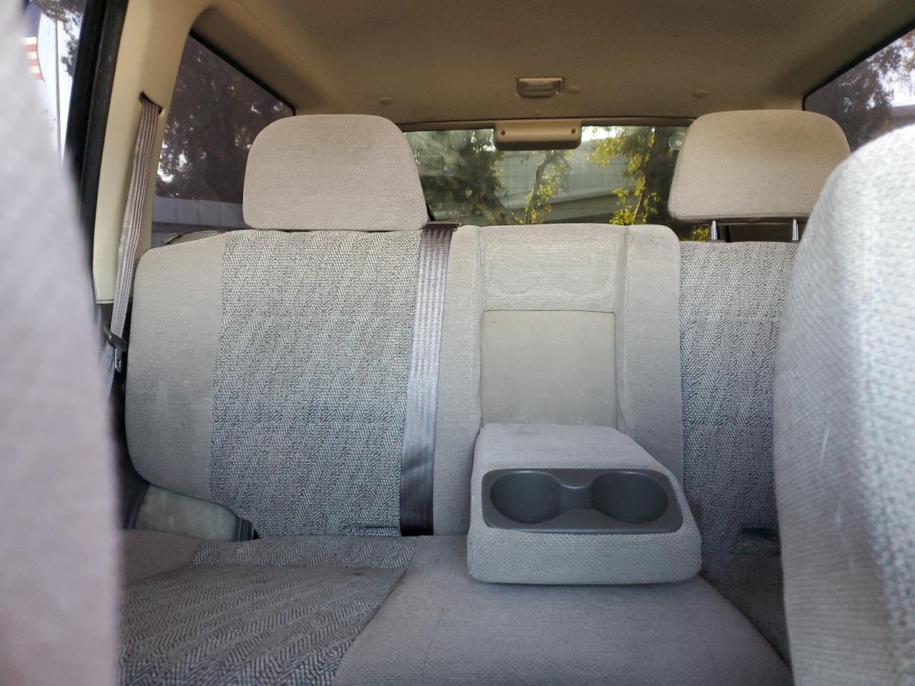 1999 Mitsubishi Montero - Image 10