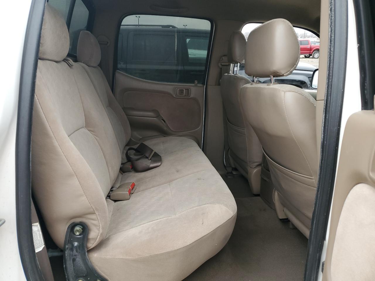 2002 Toyota Tacoma - Image 10
