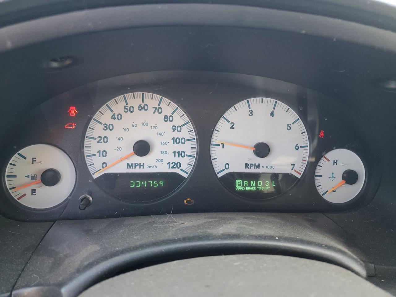 2005 Dodge Caravan - Image 9