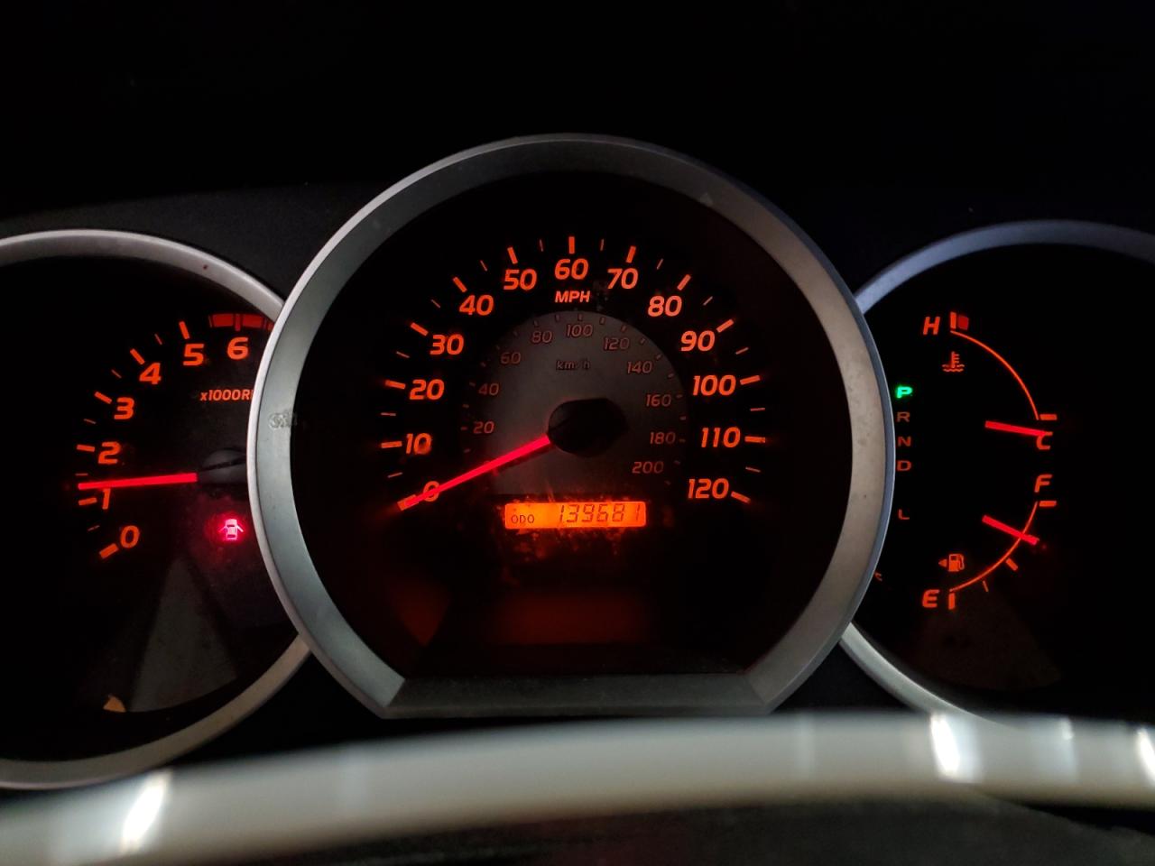 2005 Toyota Tacoma - Image 9