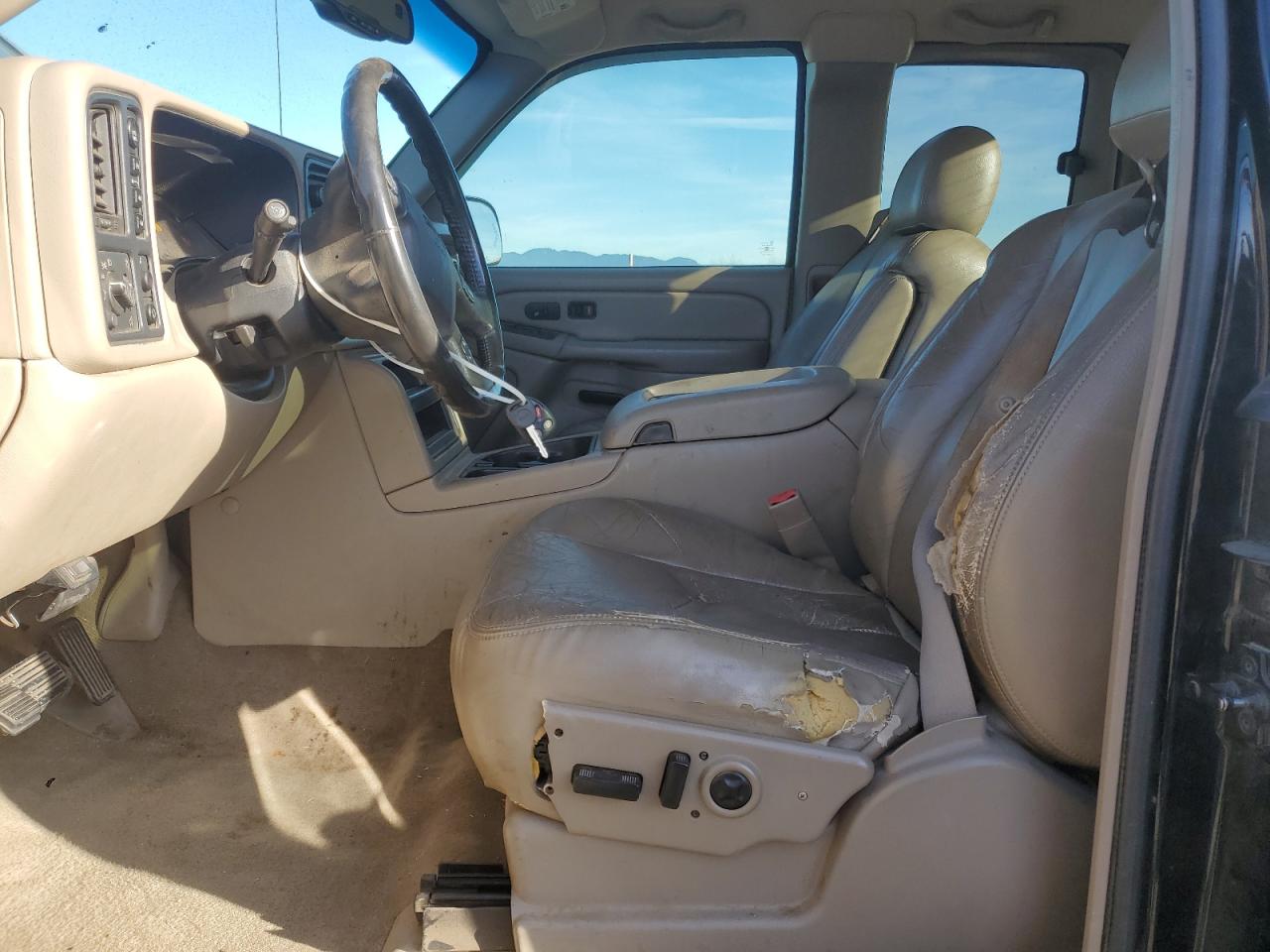 2004 GMC Sierra - Image 7