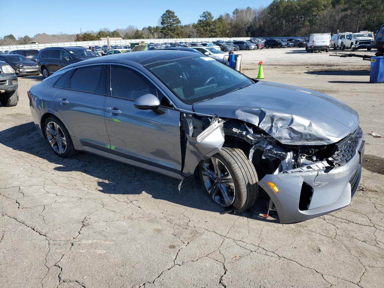 2023 Kia K5 - Image 4