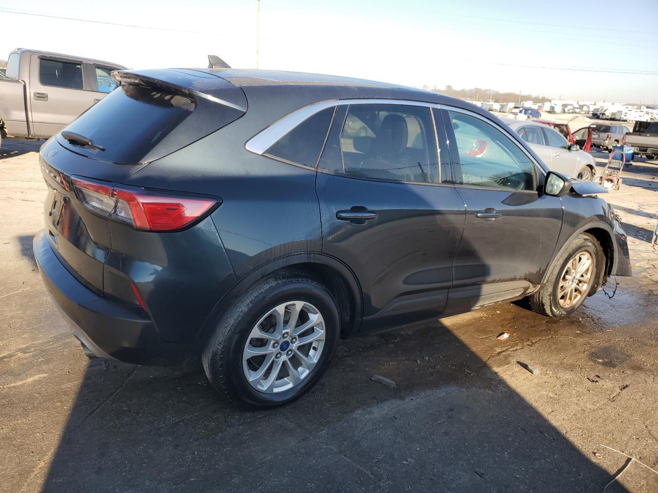 2022 Ford Escape - Image 3