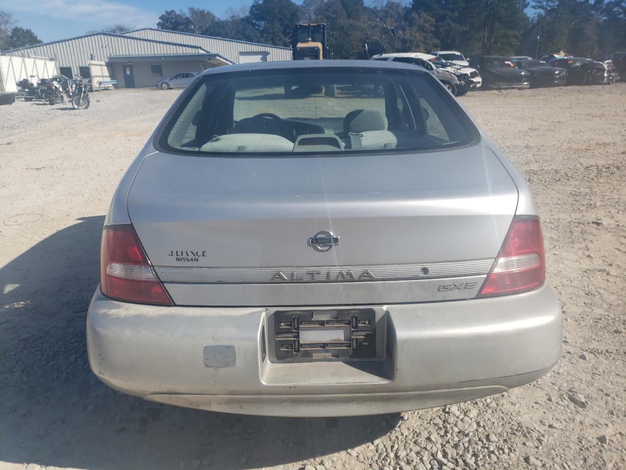 2001 Nissan Altima - Image 6