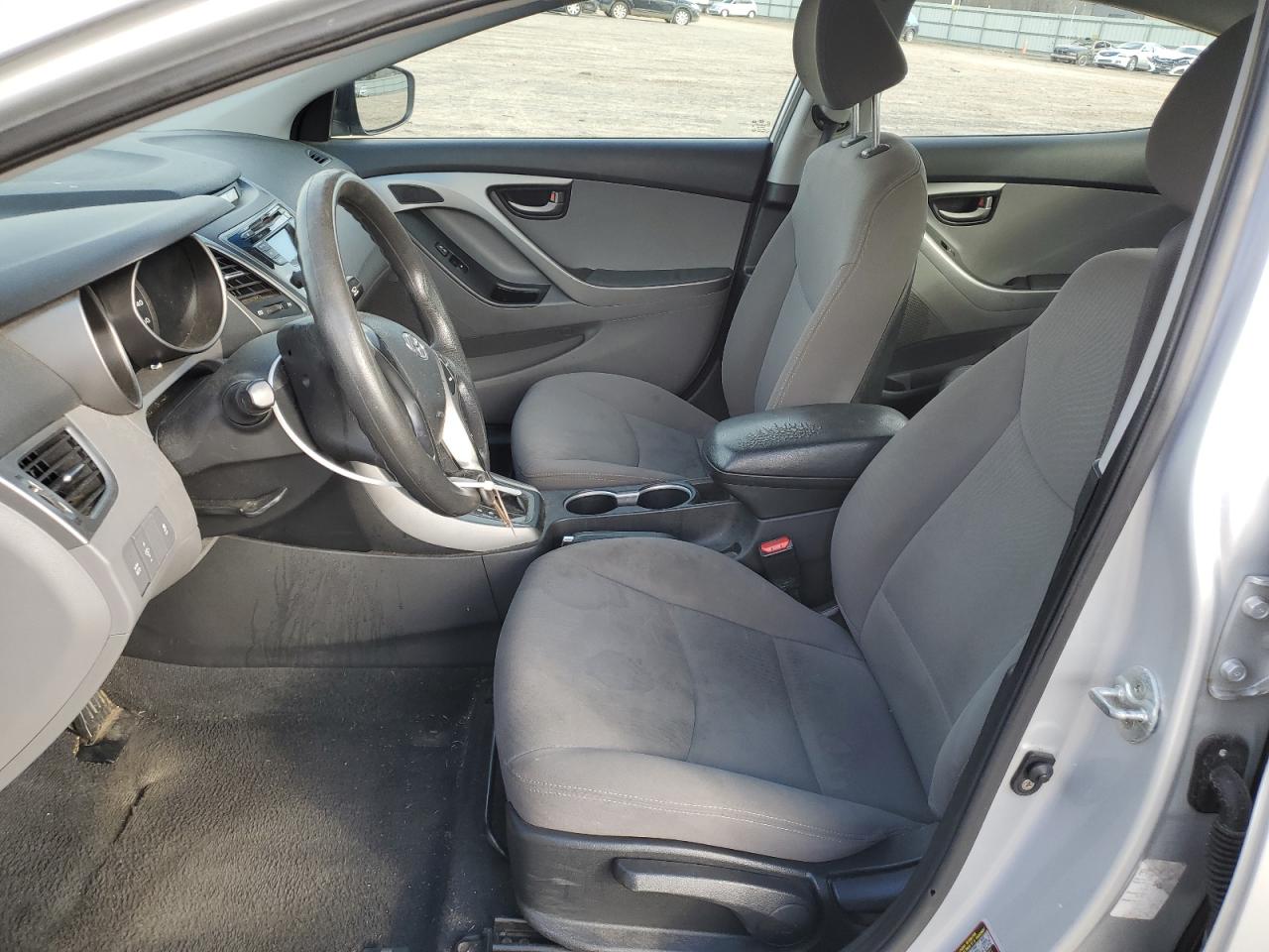 2014 Hyundai Elantra - Image 7