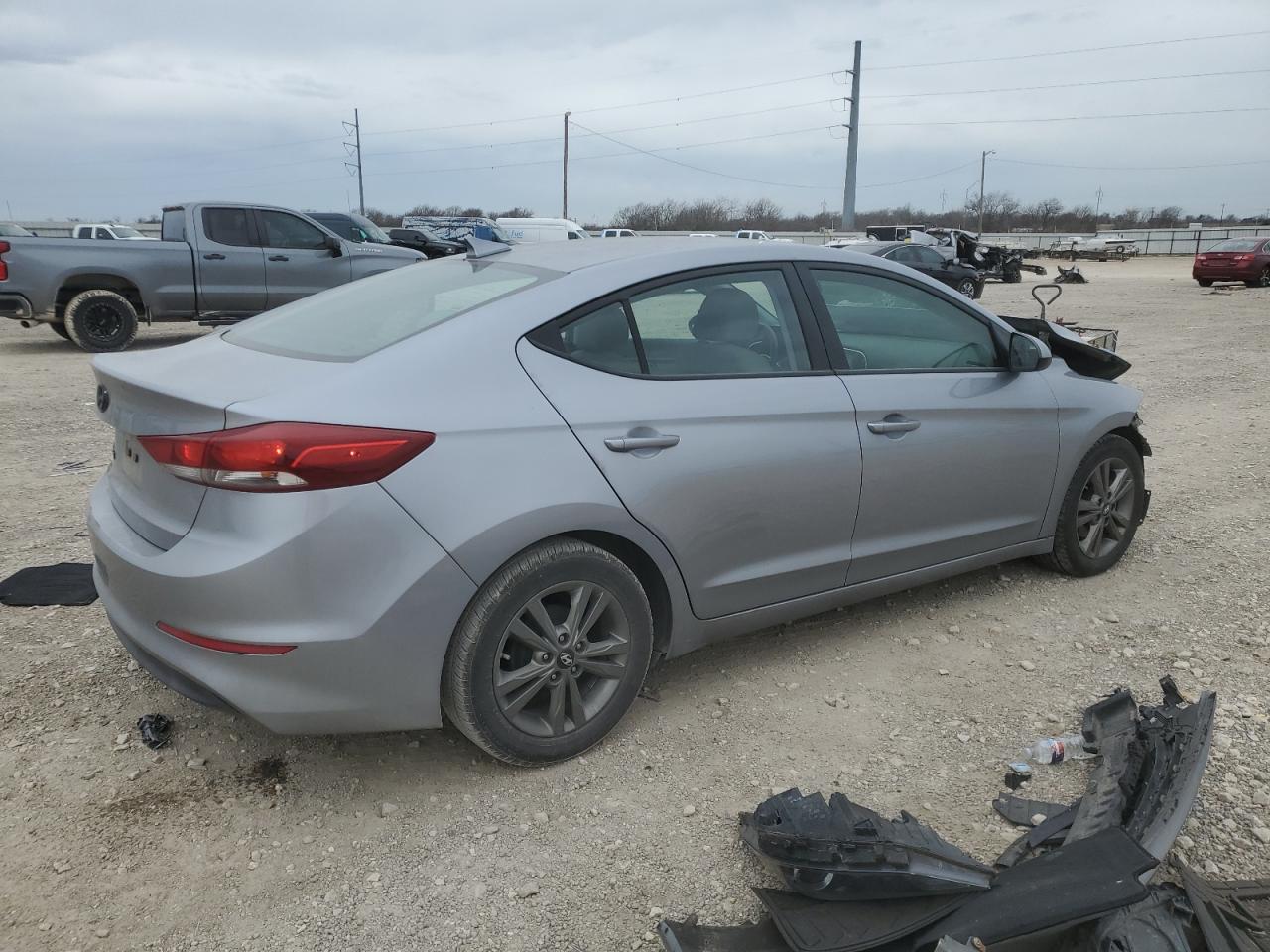 2017 Hyundai Elantra - Image 3