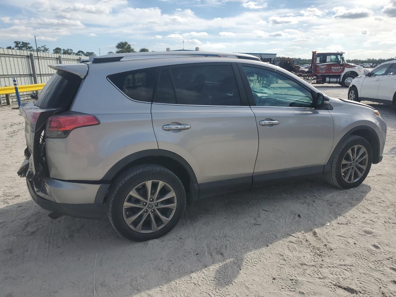 2016 Toyota RAV 4 - Image 3