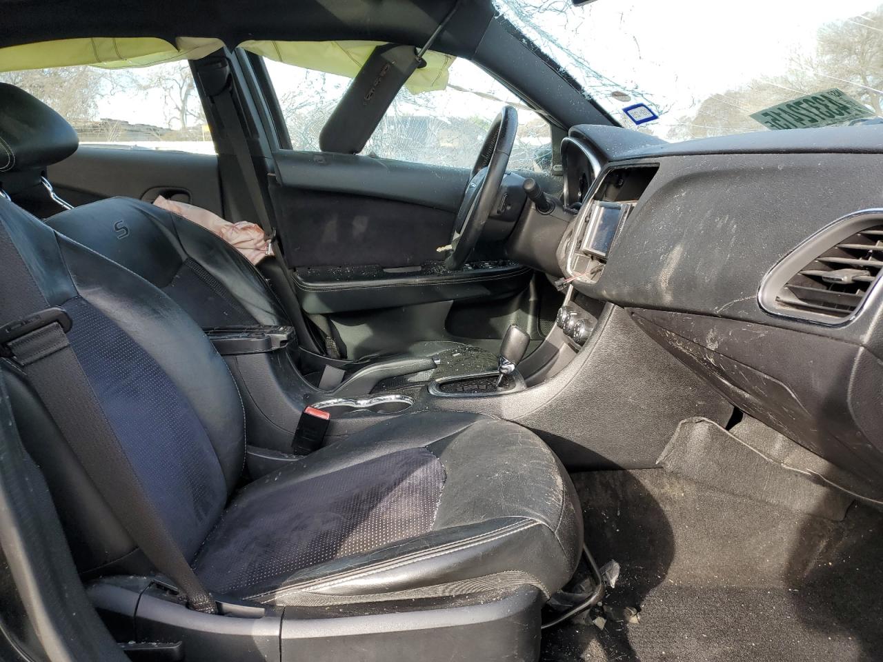 2014 Chrysler 200 - Image 7