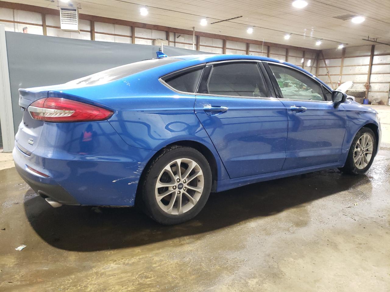 2020 Ford Fusion - Image 3