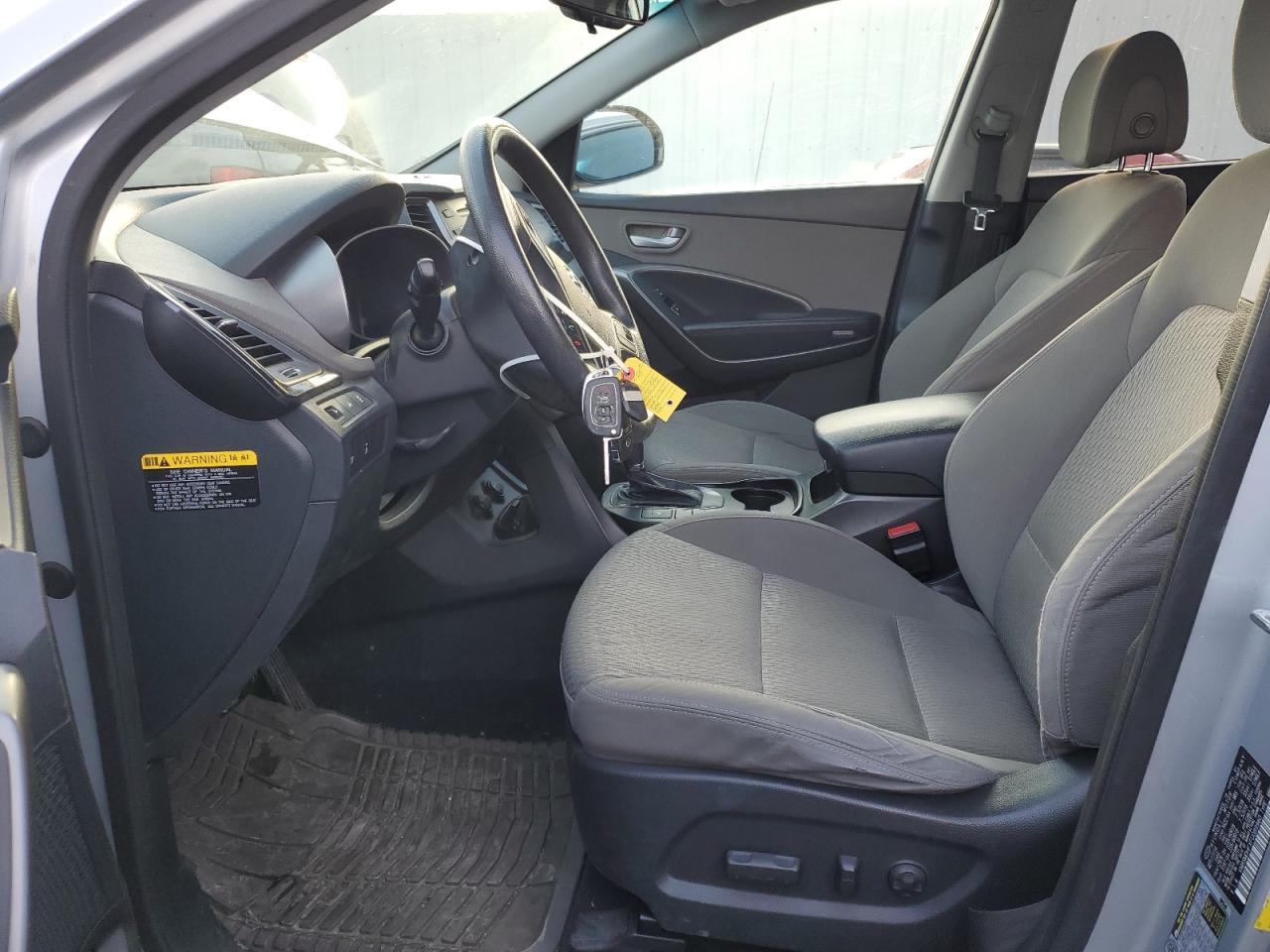 2015 Hyundai Santa Fe - Image 7