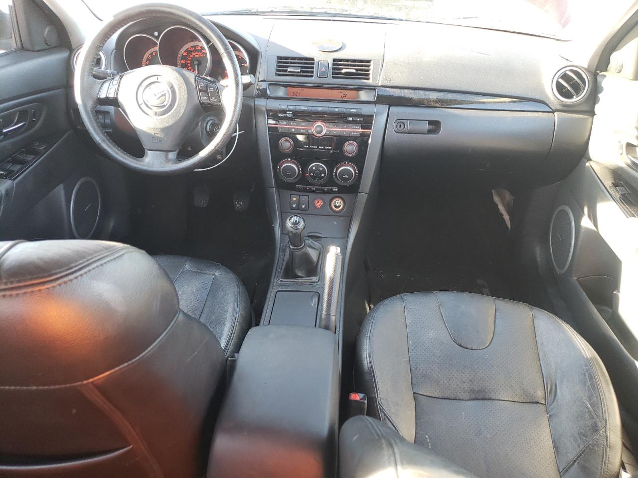 2009 Mazda 3 - Image 8