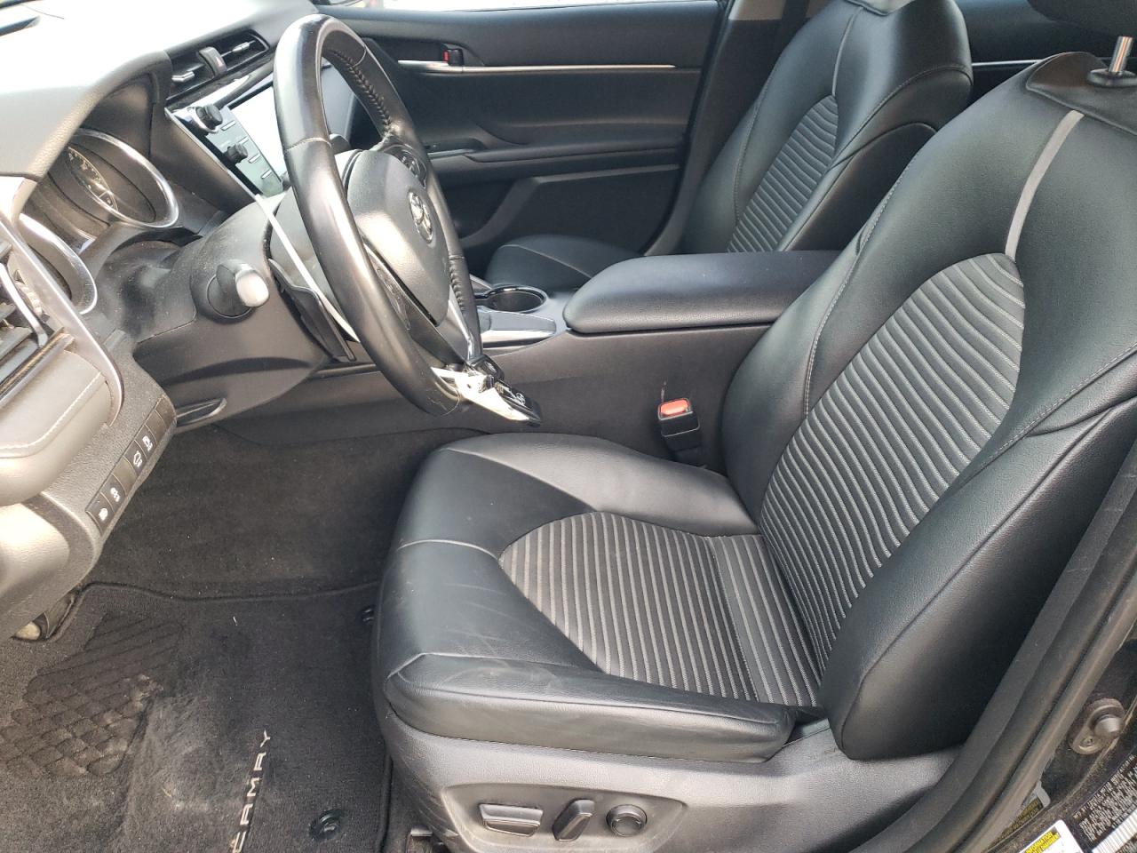 2019 Toyota Camry - Image 7