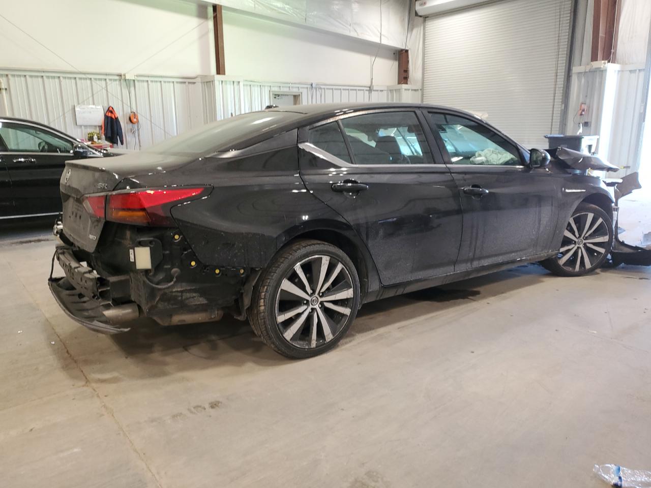 2020 Nissan Altima - Image 3