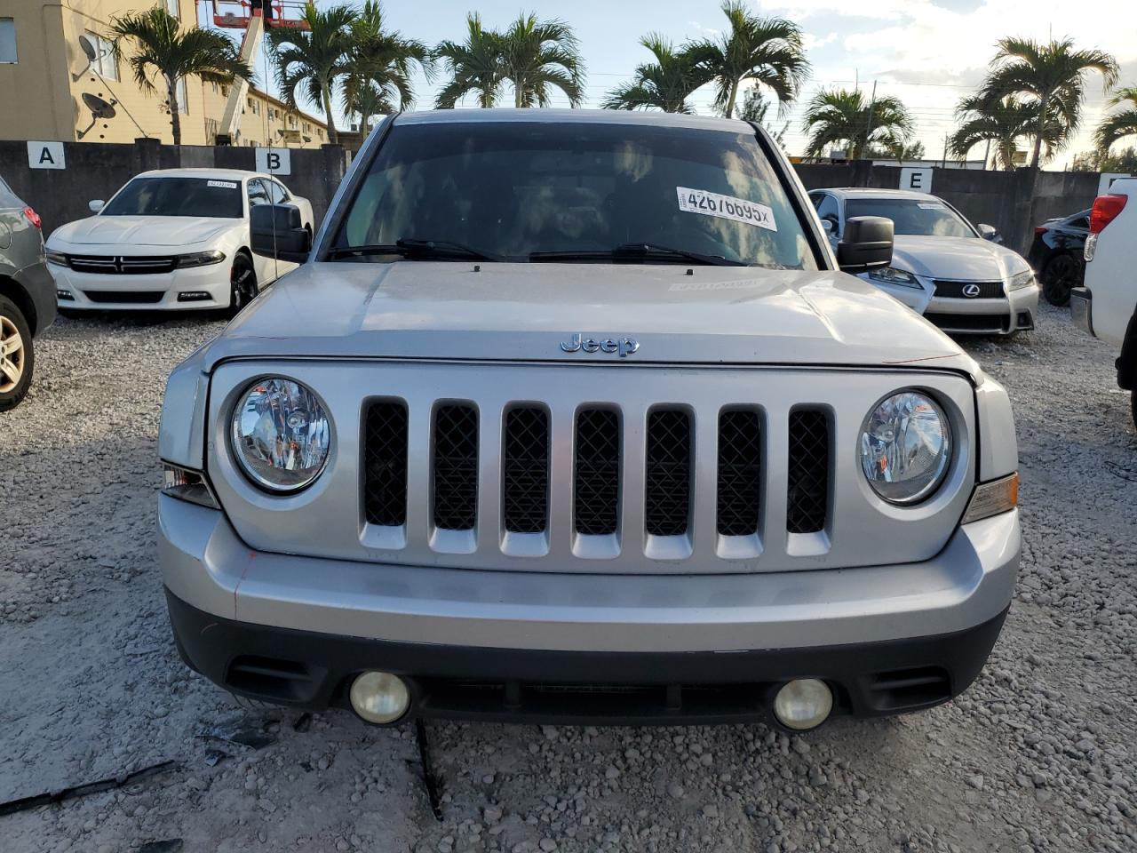 2011 Jeep Liberty (Patriot) - Image 5