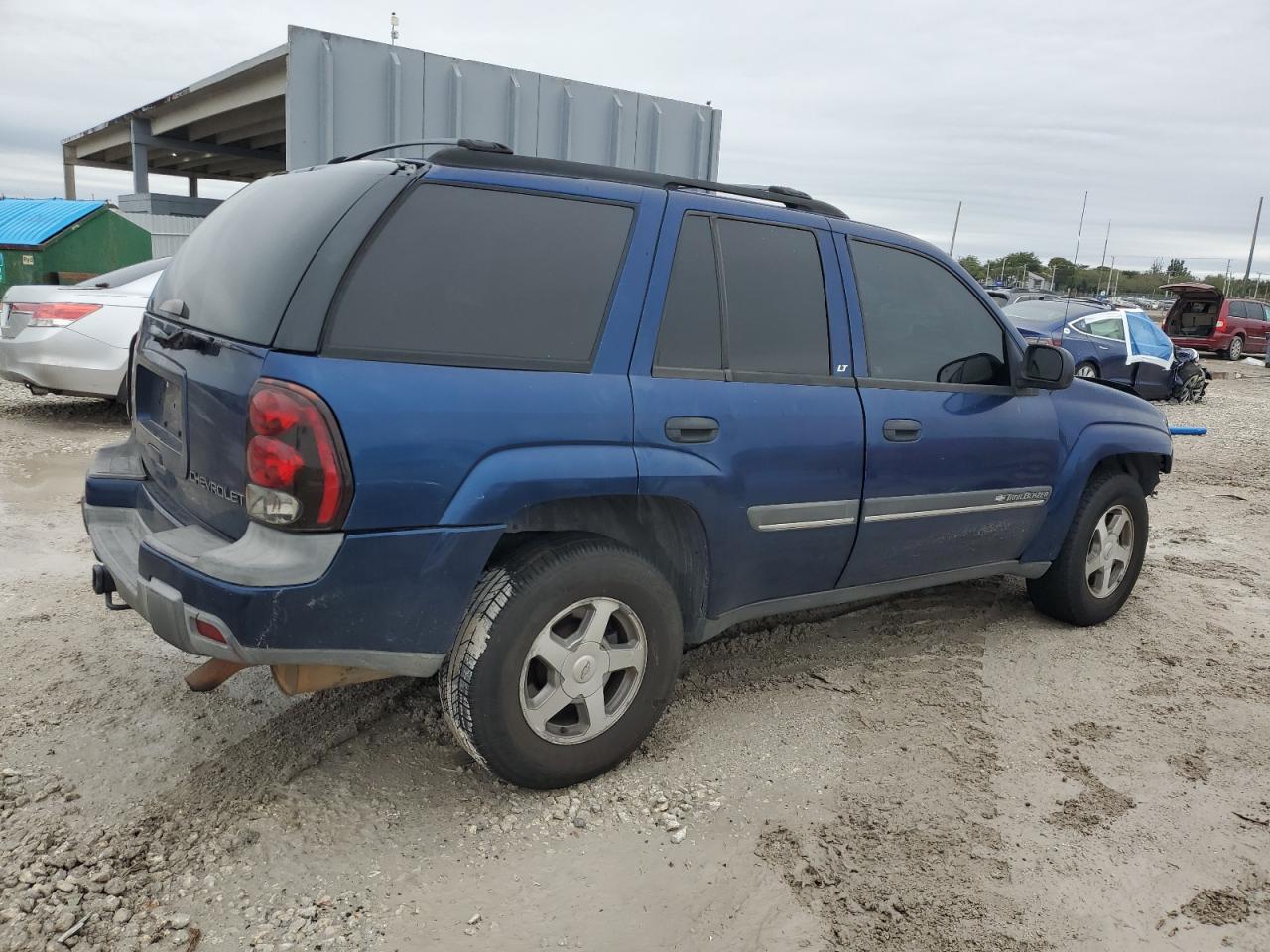 2002 Chevrolet TrailBlazer - Image 3