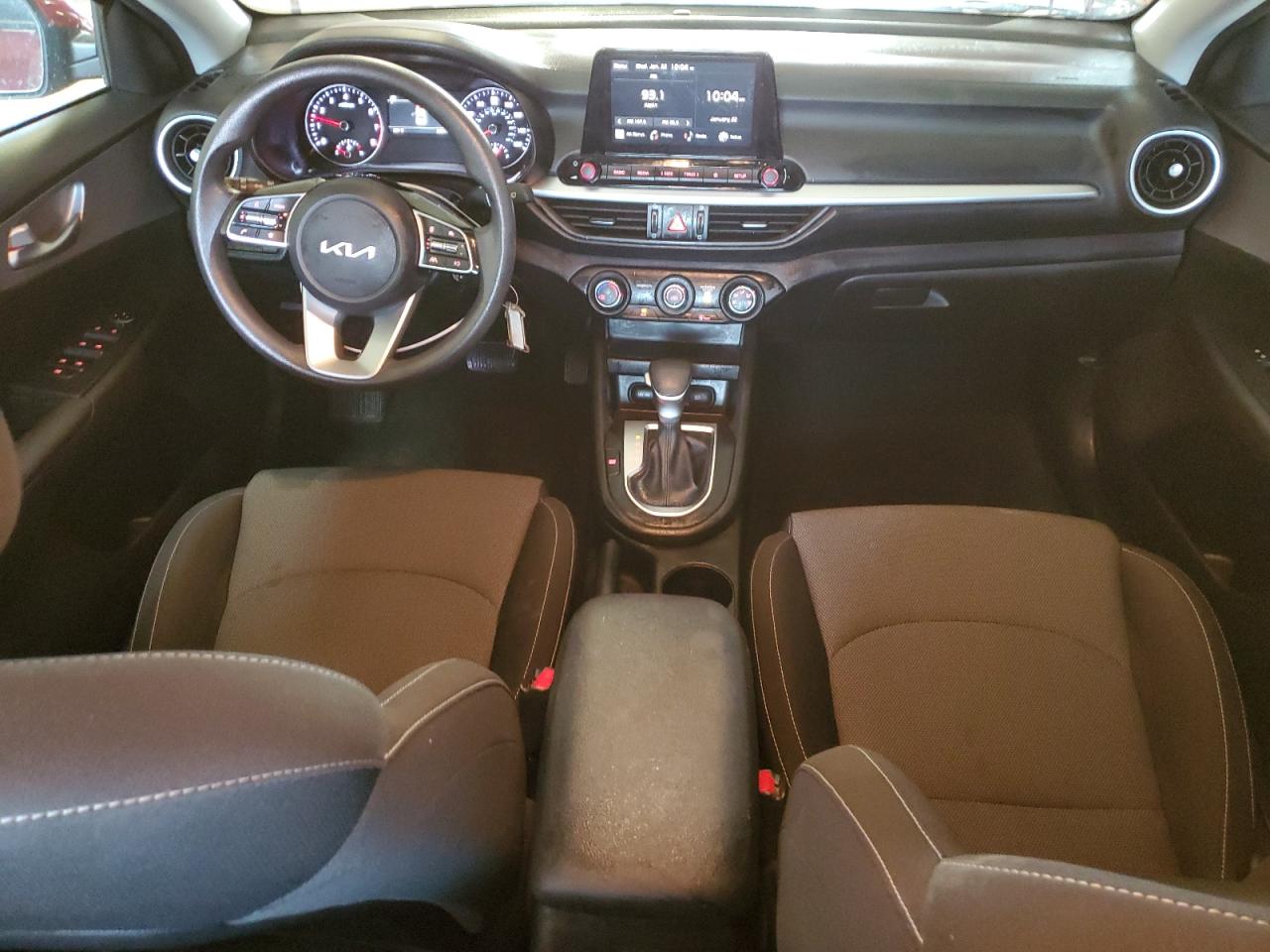 2024 Kia Forte - Image 8