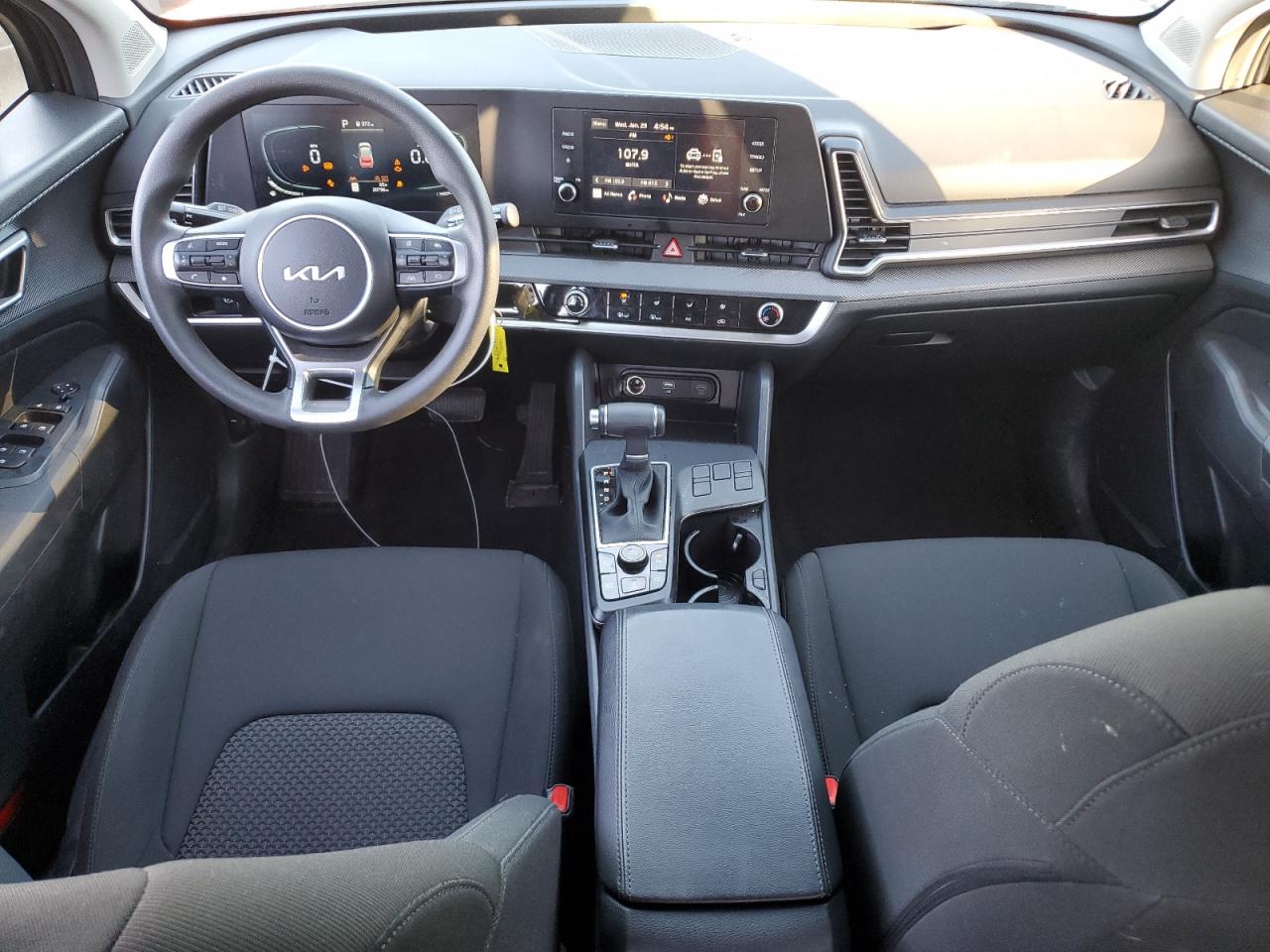 2024 Kia Sportage - Image 8