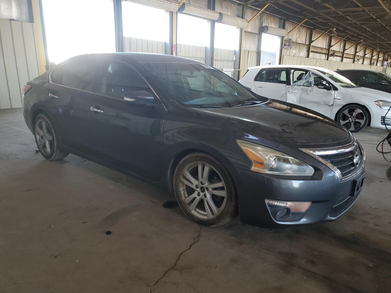 VIN 1N4BL3AP3DN402512 2013 NISSAN ALTIMA no.4