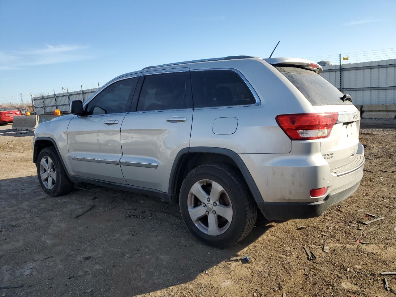 2011 Jeep Grand Cherokee - Image 2