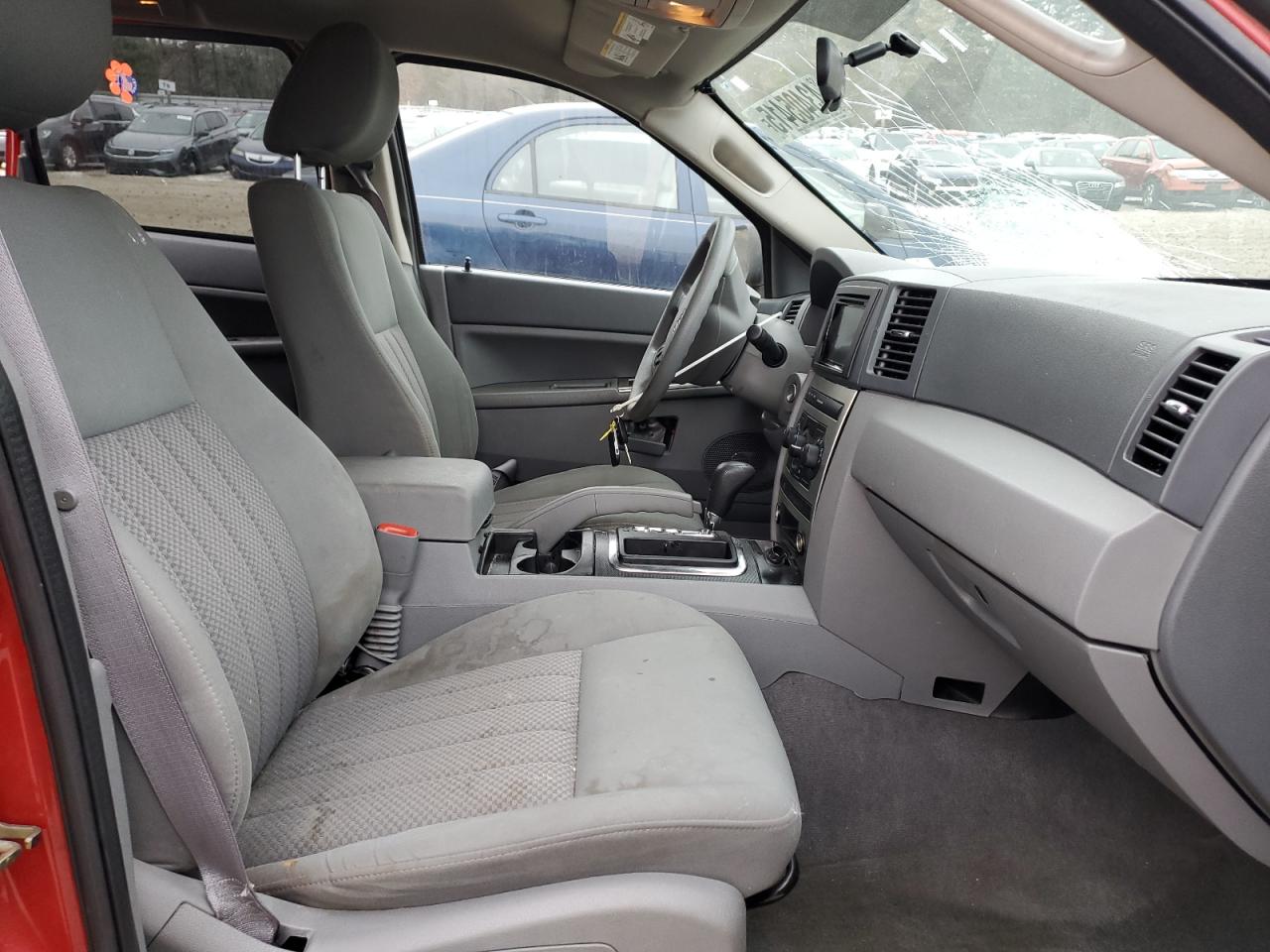 2005 Jeep Grand Cherokee - Image 7