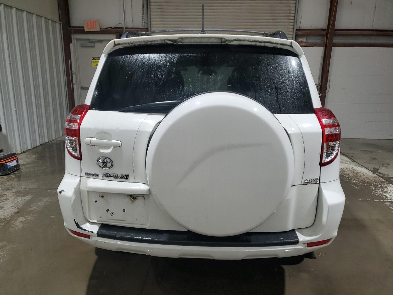 2010 Toyota RAV 4 - Image 6