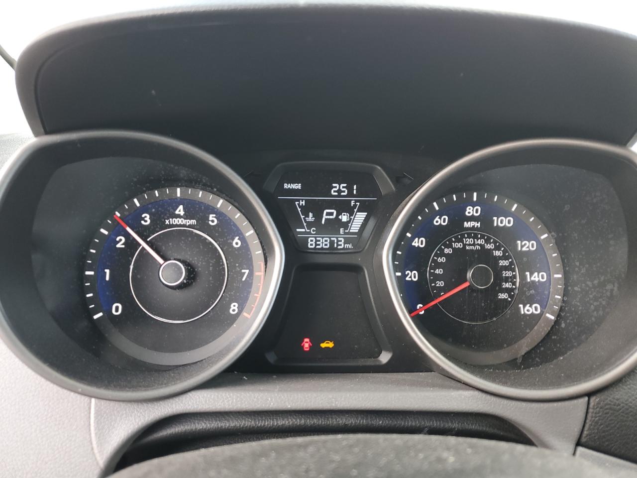 2016 Hyundai Elantra - Image 9