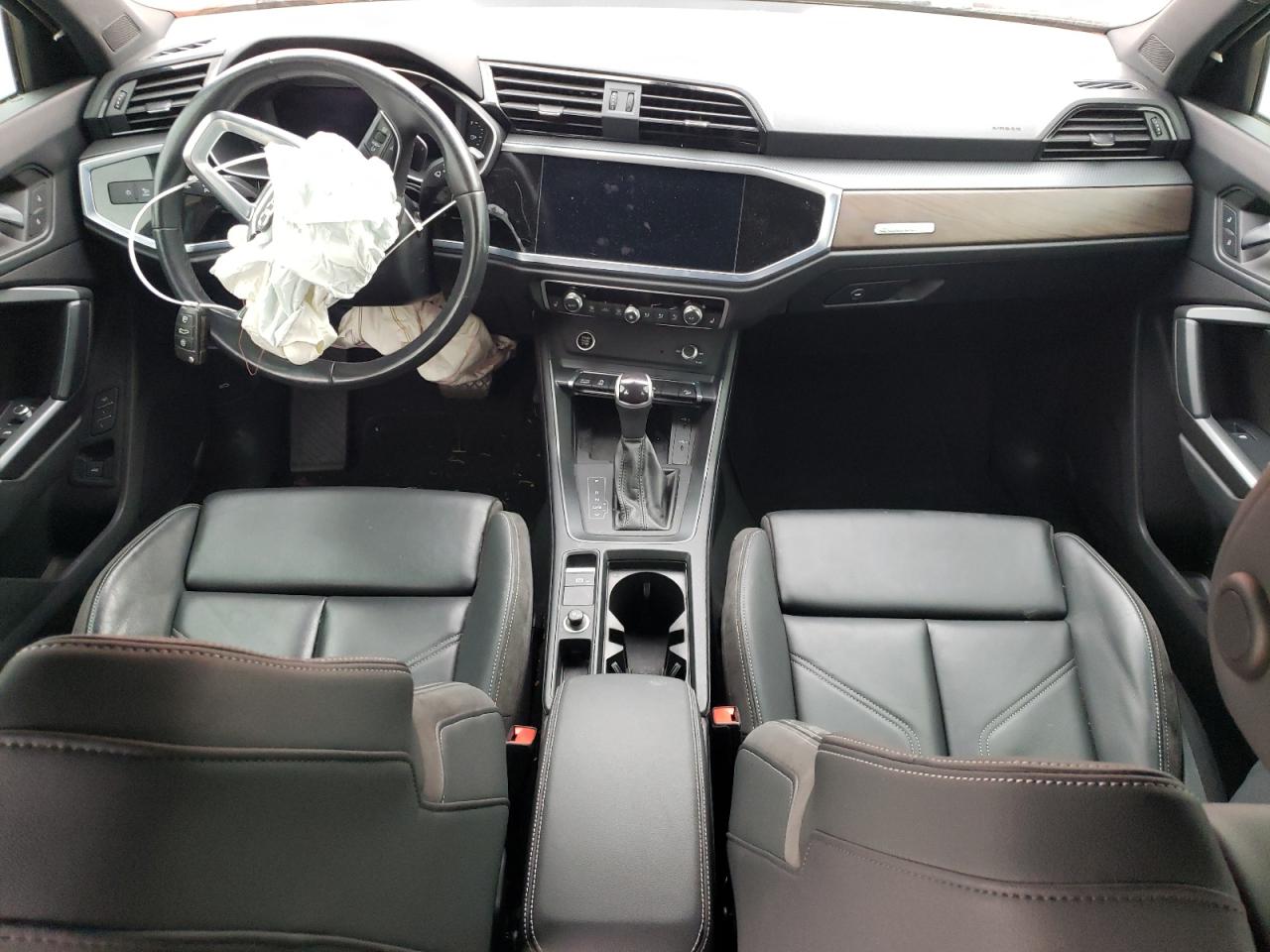 2022 Audi Q3 - Image 8