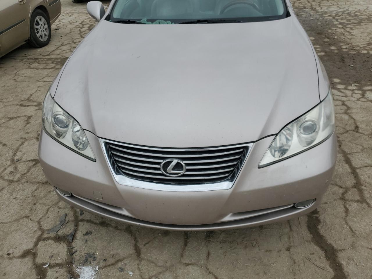 2009 Lexus ES - Image 11