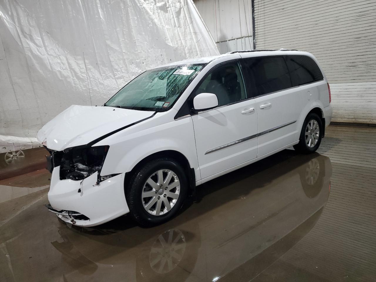 VIN 2C4RC1BG8GR205628 2016 CHRYSLER MINIVAN no.1