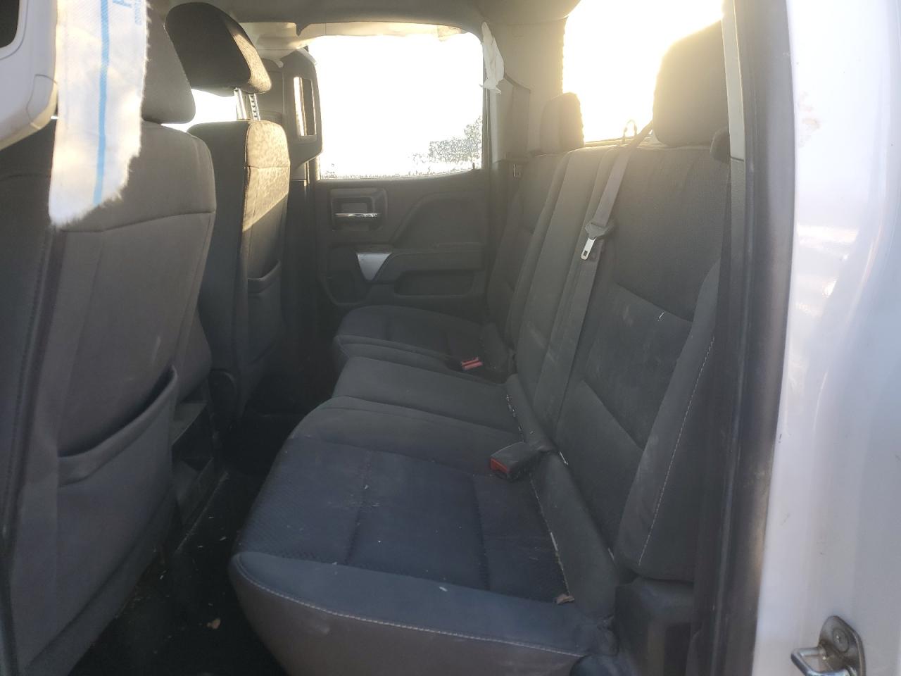 2017 Chevrolet Silverado - Image 10