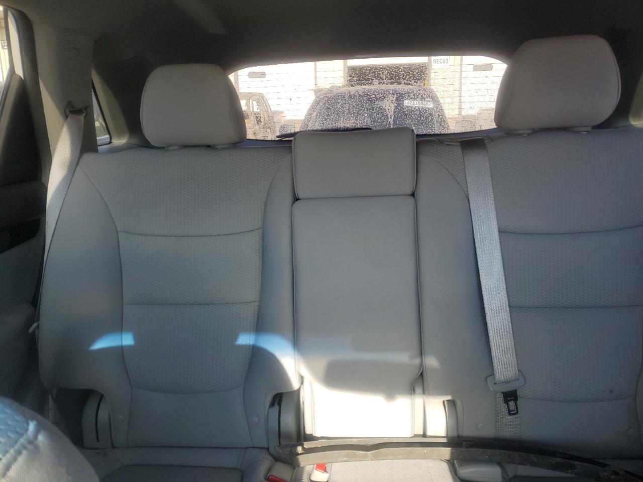 2011 Kia Sorento - Image 10