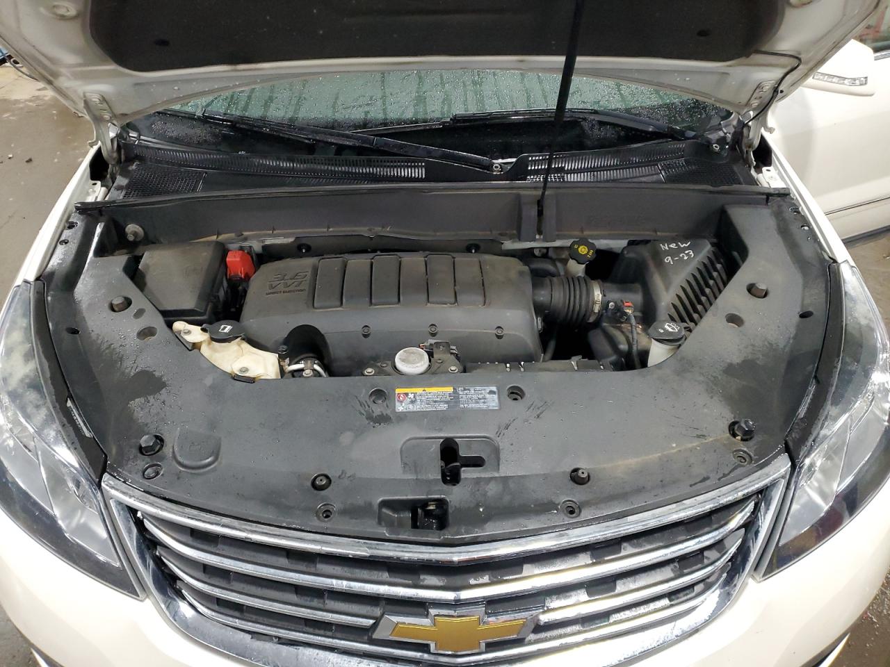 2014 Chevrolet Traverse - Image 13