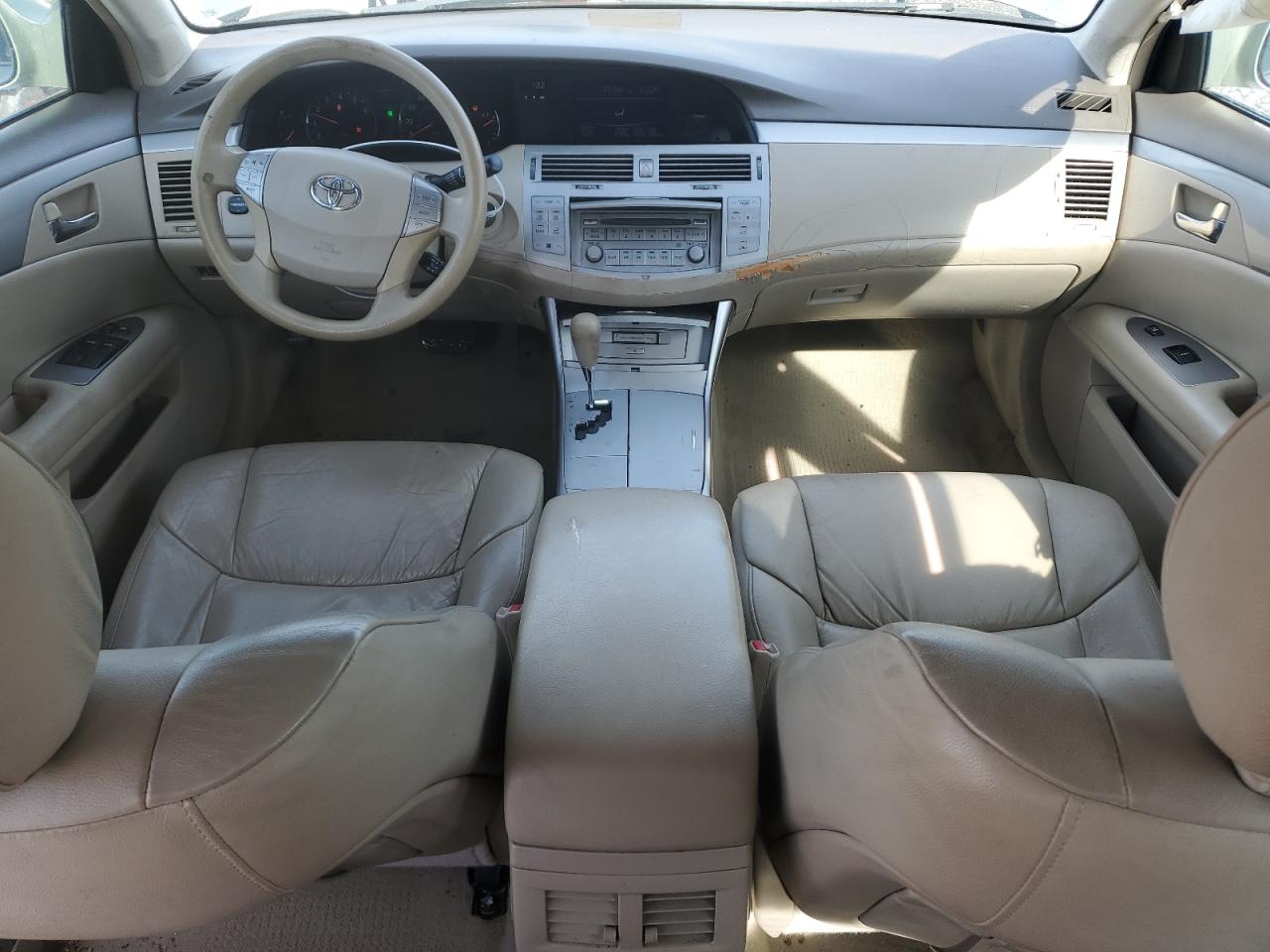2006 Toyota Avalon - Image 8