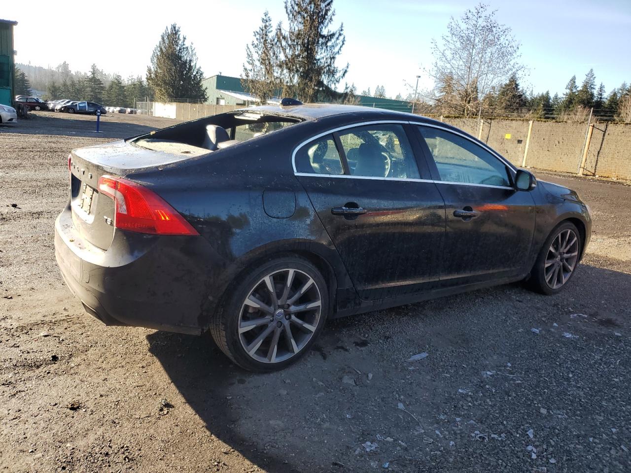 VIN YV126MFK9F2360396 2015 VOLVO S60 no.3