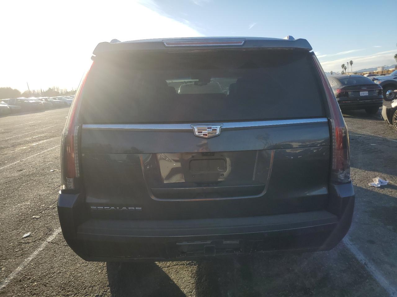 2017 Cadillac Escalade - Image 6