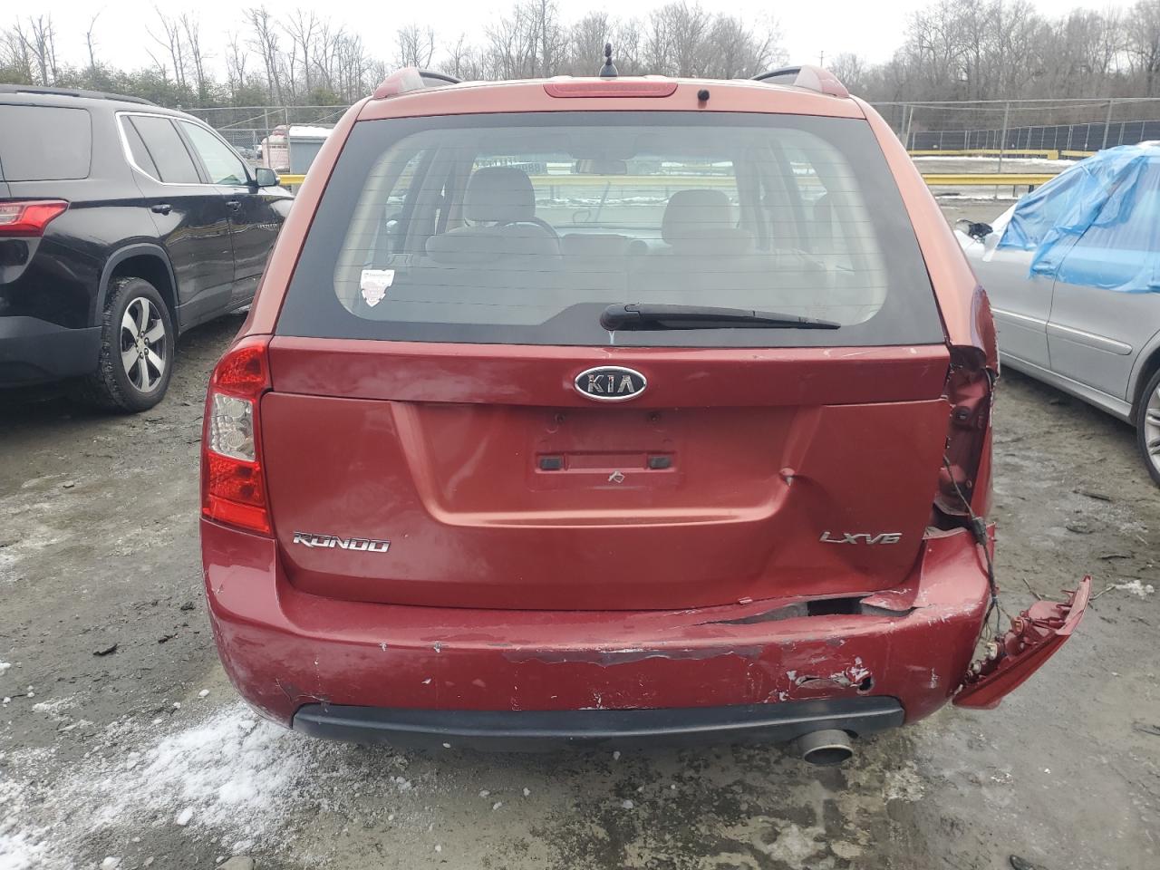 2007 Kia Rondo Lx VIN: KNAFG526277101432 Lot: 88984855