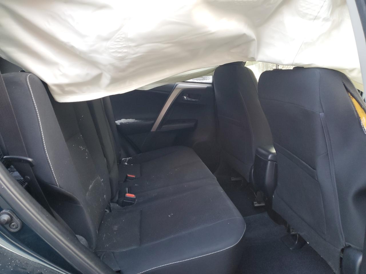2018 Toyota RAV 4 - Image 11