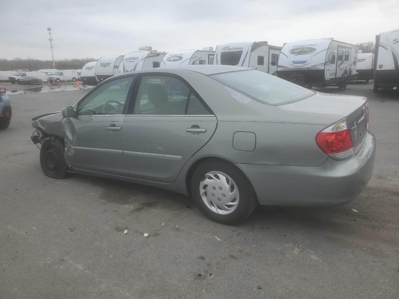 2006 Toyota Camry - Image 2