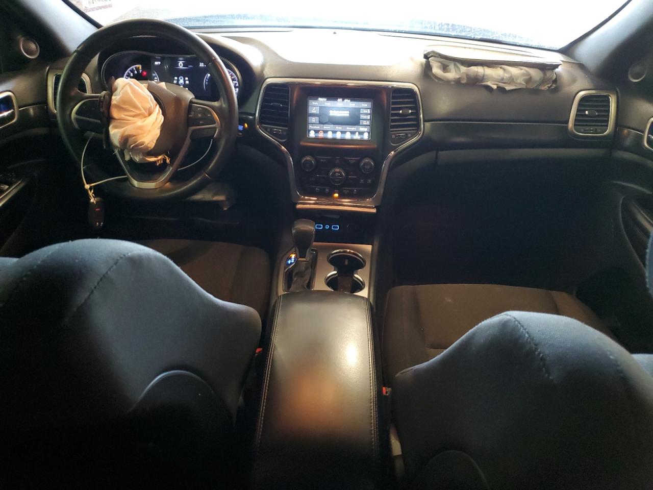 2018 Jeep Grand Cherokee - Image 8