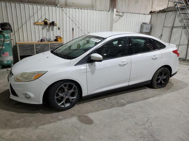 Sedans FORD FOCUS 2014 White