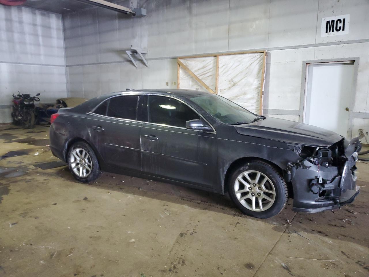 2016 Chevrolet Malibu - Image 4
